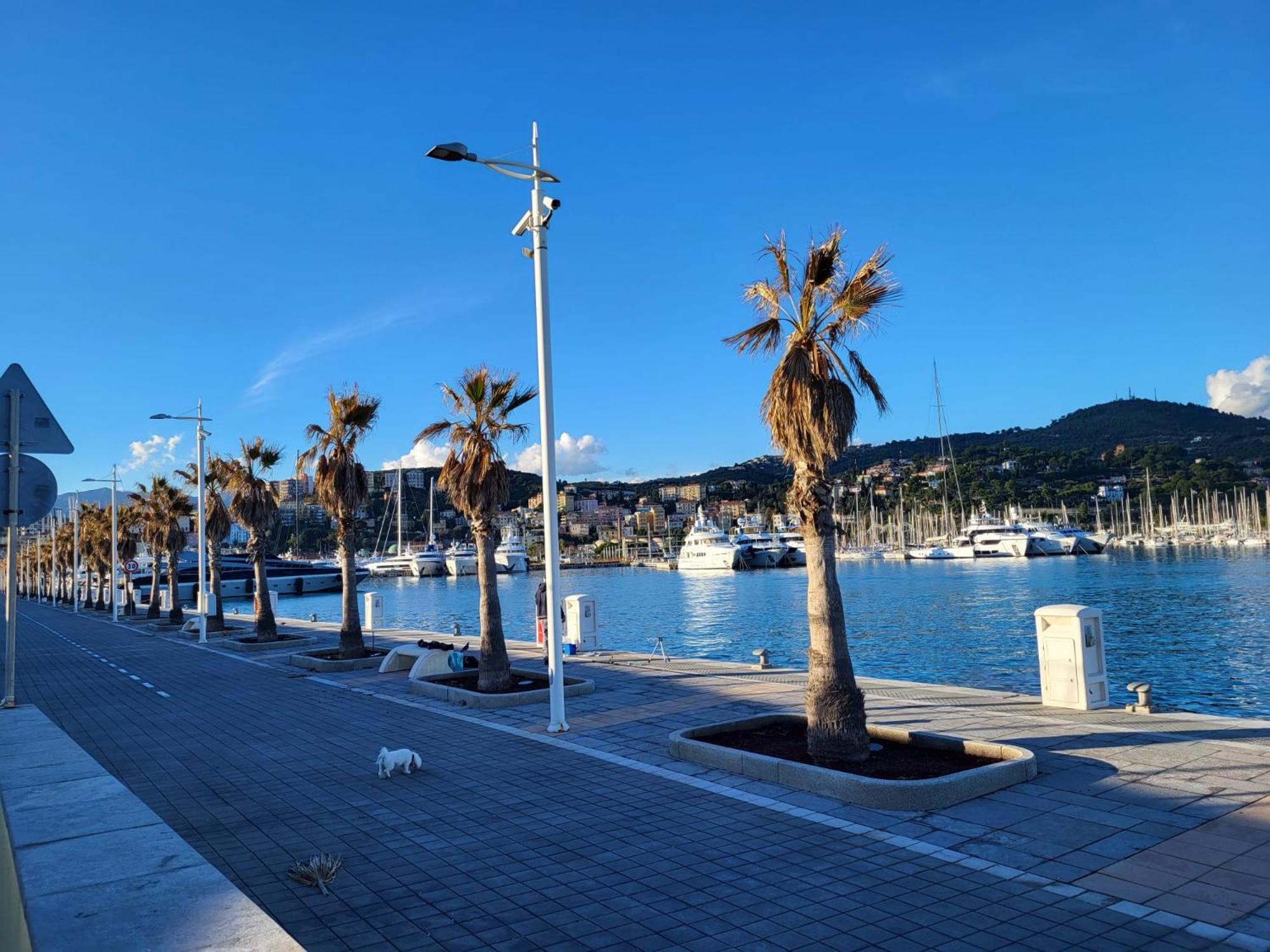 The Shell - New Interior Look But Same Old Charme 200Mt From The Sea With Garden And Parking Nearby Apartment Imperia Exterior photo